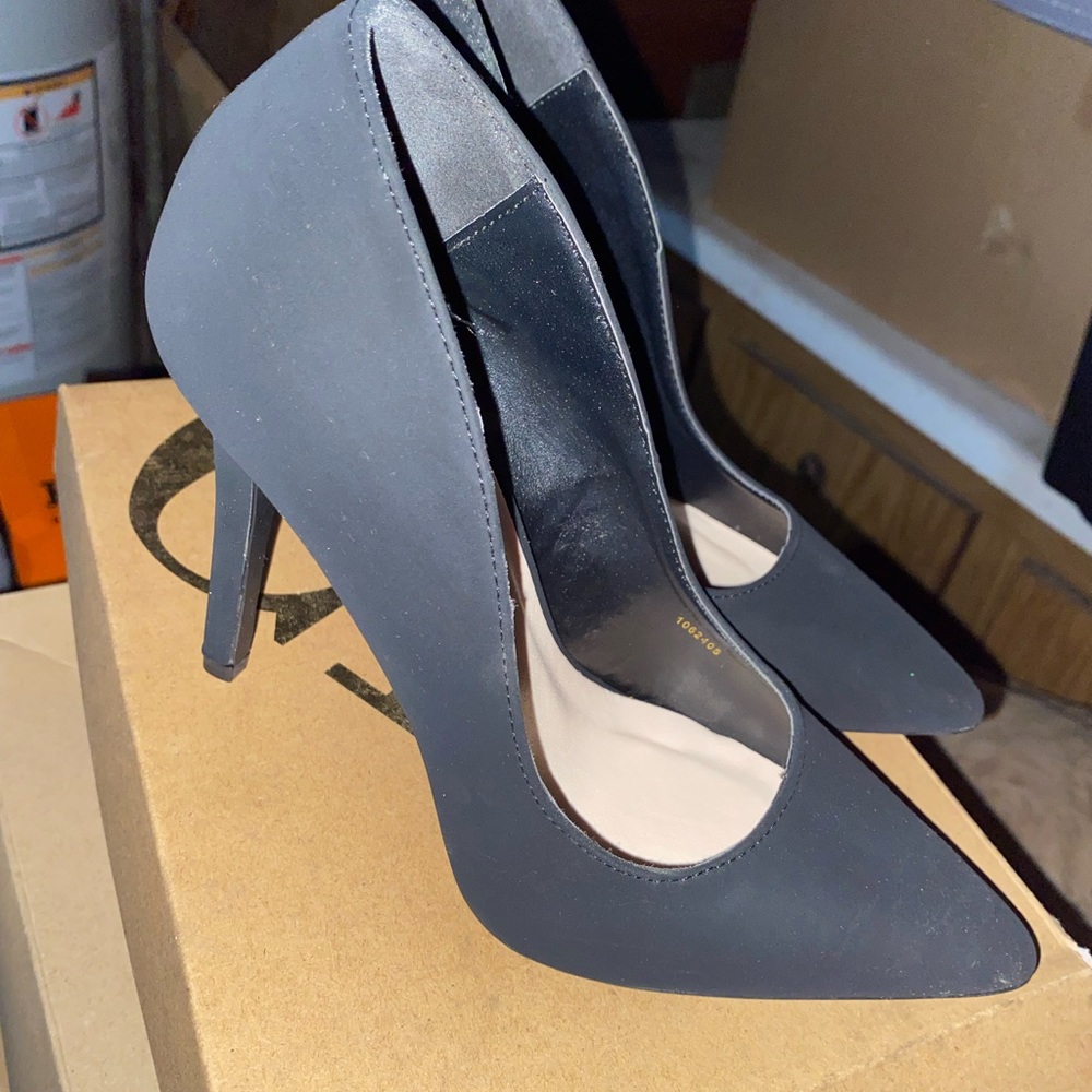 Black heels
